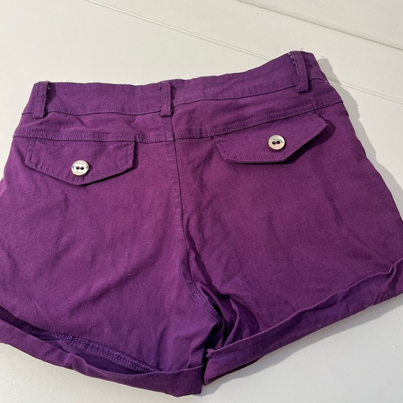 4/35$ 🌈 Purple Shorts - Picture 2 of 3